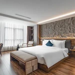 Kin Thai Lung 4*, Ho Chi Minh City Vietnam